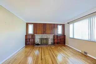 1190 Thurnridge Dr, Reading, OH 45215 - Photo 5