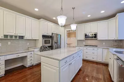 785 Cedar Drive, Miami Township, OH 45140 - Photo 9