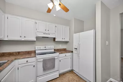 4301 Post Rail Lane, Franklin Township, OH 45005 - Photo 13