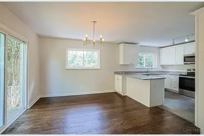 2079 Arrowood Place, Springfield Township, OH 45231 - Photo 9