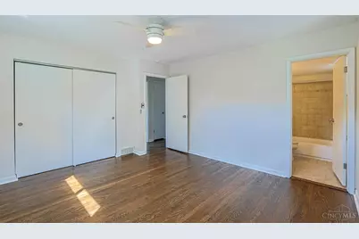 2079 Arrowood Place, Springfield Township, OH 45231 - Photo 17