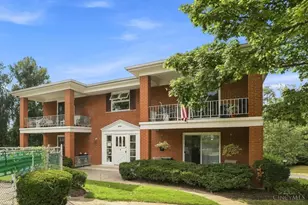 6063 Woodford Ct, Cincinnati, OH 45213 - Photo 1