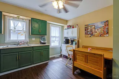 387 E Pike Street, South Lebanon, OH 45065 - Photo 9