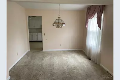 6191 Ramblingridge Drive, Green Township, OH 45247 - Photo 5