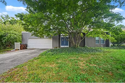 4520 Manchester Road, Middletown, OH 45042 - Photo 1