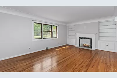 3270 Renfro Avenue, Cincinnati, OH 45211 - Photo 7