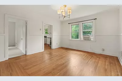 527 Flatt Terrace, Cincinnati, OH 45232 - Photo 5