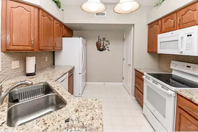 5890 Stonebridge Circle #303, Miami Township, OH 45150 - Photo 9