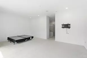 404 Baum St, Cincinnati, OH 45202 - Photo 25