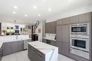 336 Boal St, Cincinnati, OH 45202 - Photo 9