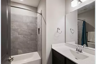 3118 Woodburn Avenue, Cincinnati, OH 45207 - Photo 27