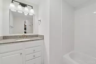 2200 Victory Pkwy, Cincinnati, OH 45206 - Photo 13