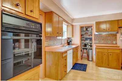 2661 Hummingbird Court, Cincinnati, OH 45239 - Photo 27