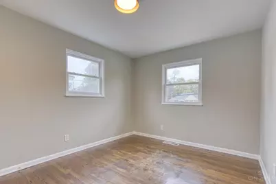 833 W Galbraith Road, Springfield Township, OH 45231 - Photo 13