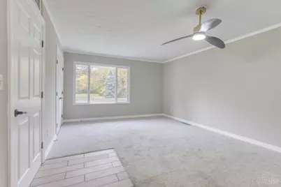 833 W Galbraith Road, Springfield Township, OH 45231 - Photo 9
