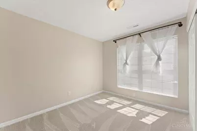 2124 Commons Circle Drive, Batavia Township, OH 45103 - Photo 23