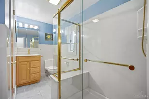 5557 Fairwood Rd, Green Township, OH 45239 - Photo 21
