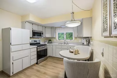 5557 Fairwood Road, Cincinnati, OH 45239 - Photo 13