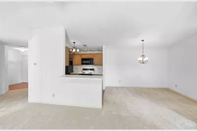 556 Aspen Glen Drive #810, Union Township, OH 45244 - Photo 21