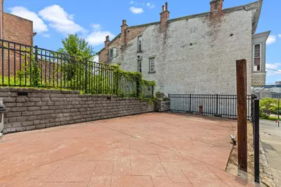 435 Milton Street, Cincinnati, OH 45202 - Photo 11