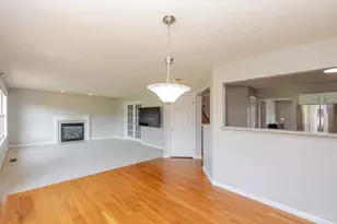 6489 Michele Ln, Liberty Township, OH 45044 - Photo 7