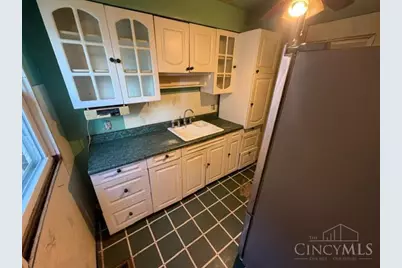 5204 Lillian Drive, Cincinnati, OH 45237 - Photo 3