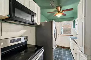5204 Lillian Dr, Cincinnati, OH 45237 - Photo 9