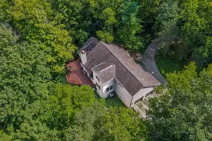 413 Tarkington Ln, Miami Township, OH 45140 - Photo 5