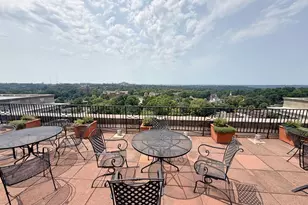 3900 Rose Hill Ave, Cincinnati, OH 45229 - Photo 17