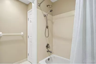 7706 Falling Waters Court, West Chester, OH 45069 - Photo 41