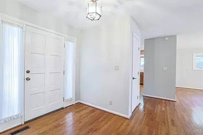 2218 Sweetbriar Lane, Cincinnati, OH 45239 - Photo 5
