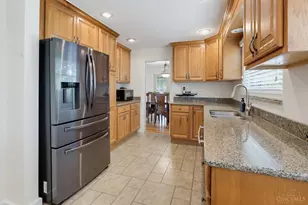 699 Eversole Rd, Anderson Township, OH 45230 - Photo 15