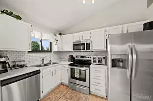 4261 Tranquility Ct, Batavia Township, OH 45103 - Photo 7