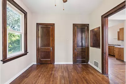 4526 Clearview Avenue, Cincinnati, OH 45205 - Photo 37