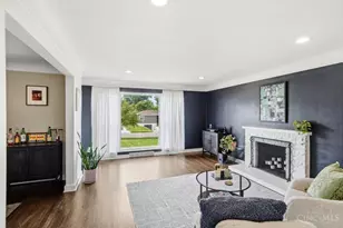 6136 Tahiti Dr, Cincinnati, OH 45224 - Photo 9