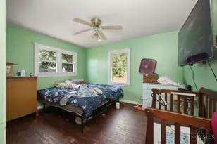 588 Valleyview Dr, Hamilton, OH 45013 - Photo 13
