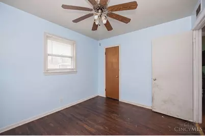 588 Valleyview Drive, Hamilton, OH 45013 - Photo 11