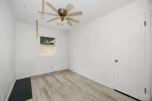 588 Valleyview Dr, Hamilton, OH 45013 - Photo 15