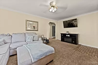 6941 Dianna Drive, Cincinnati, OH 45239 - Photo 3