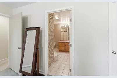 526 Chisholm Trail, Wyoming, OH 45215 - Photo 33