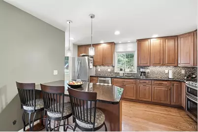 526 Chisholm Trail, Wyoming, OH 45215 - Photo 15
