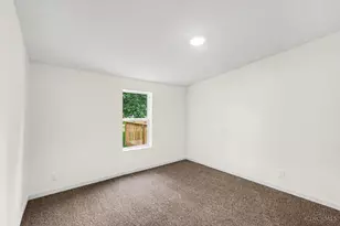 16214 Sams Dr, Sterling Township, OH 45176 - Photo 11