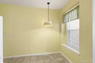 2850 Ashton Cir, Fairfield Township, OH 45011 - Photo 15