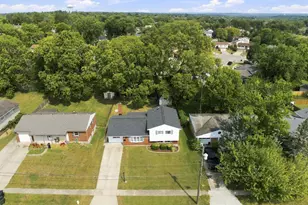 2536 Bracebridge Dr, Cincinnati, OH 45231 - Photo 3