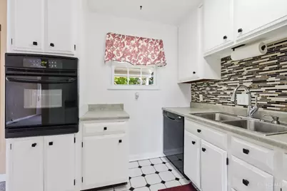 2536 Bracebridge Drive, Cincinnati, OH 45231 - Photo 15
