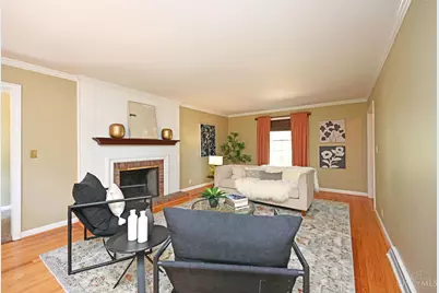 359 Woodknoll Terrace, Cincinnati, OH 45215 - Photo 7