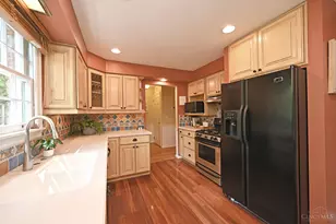359 Woodknoll Terrace, Wyoming, OH 45215 - Photo 13