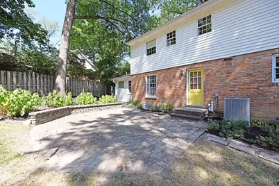359 Woodknoll Terrace, Cincinnati, OH 45215 - Photo 45