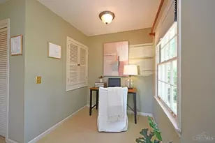 359 Woodknoll Terrace, Wyoming, OH 45215 - Photo 21