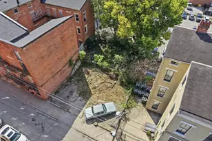 1637 Hughes St, Cincinnati, OH 45202 - Photo 3